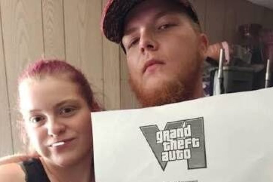 Casal viraliza ao criar “contrato” para garantir maratona de GTA 6 no lançamento